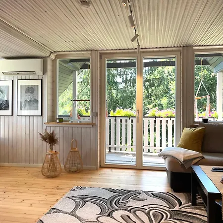 Family Summerhouse Дом отдыха Kurepalu